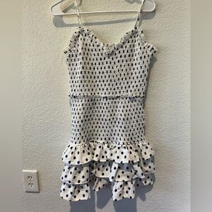 Woman’s Large (fits like a medium) Summer Dress